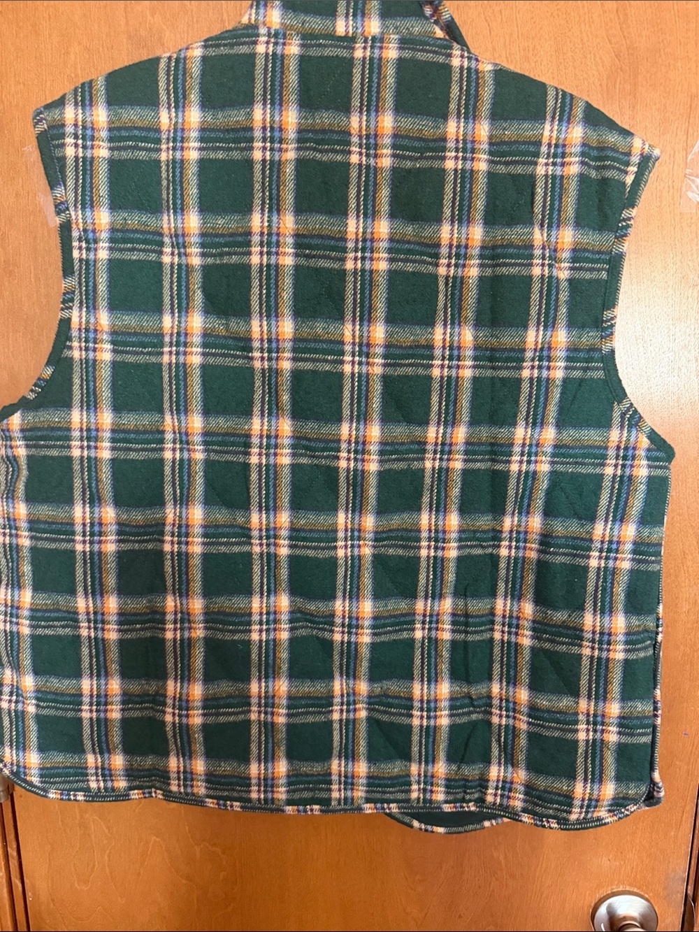 Men's Green Plaid Quilted Vest - Casual Layering - Picture 2 of 2